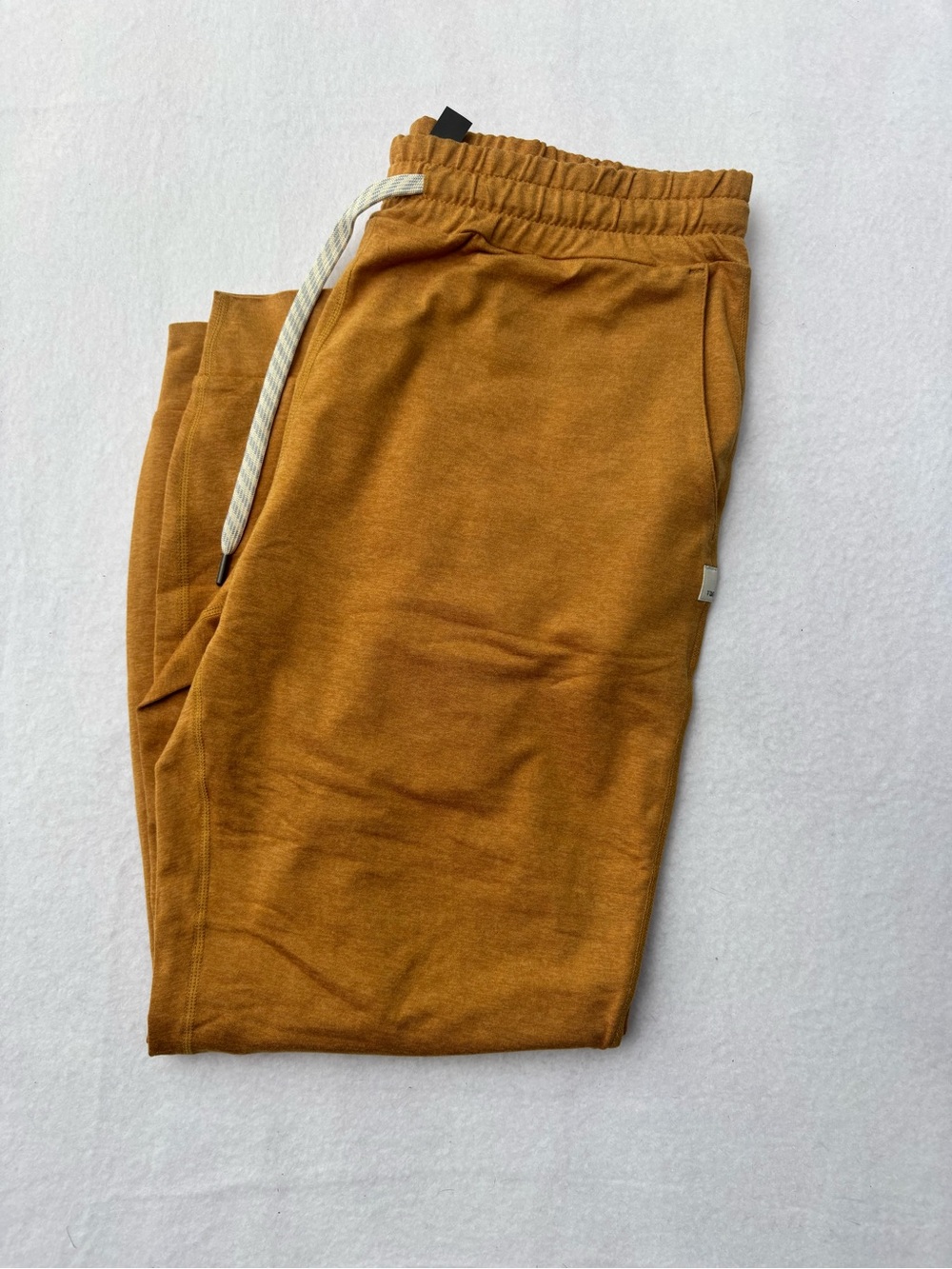 Vuori HALO Performance Joggers Mustard Flax Heather Drawstring - Picture 9 of 11